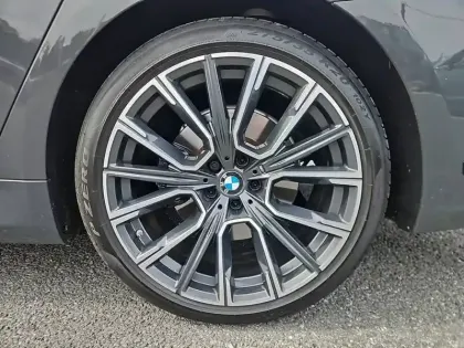 Photo 7 BMW Serie 7 745e 394 ch BVA8