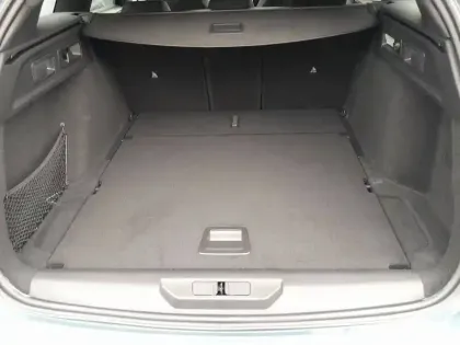 Photo 19 Peugeot 308  SW Hybrid 145 e-DCS6
