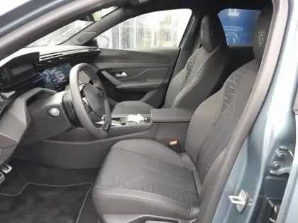 Photo 16 Peugeot 308  SW Hybrid 145 e-DCS6