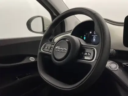 Photo 28 Fiat 500  e 95 ch