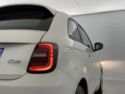 Photo 23 Fiat 500  e 95 ch