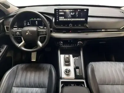 Photo 7 Mitsubishi Outlander 2.4 MIVEC PHEV 306 4WD Instyle