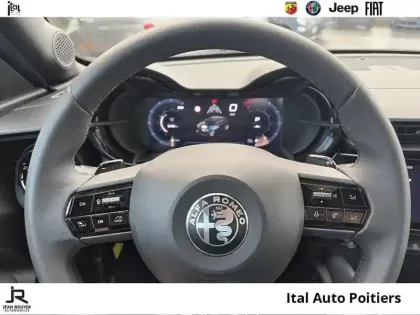 Photo 12 Alfa Romeo Junior  IBRIDA 1.2 136ch DCT6