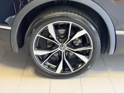 Photo 6 Volkswagen Tiguan  FL PHEV 1.4 TSI 245 CH DSG6 R LIN