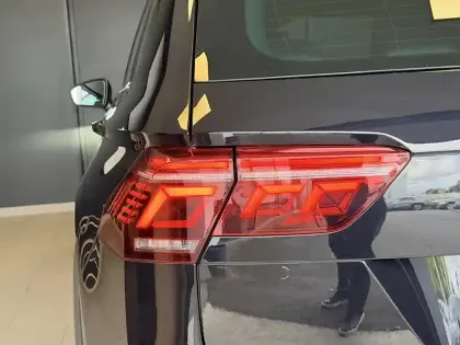 Photo 10 Volkswagen Tiguan  FL PHEV 1.4 TSI 245 CH DSG6 R LIN