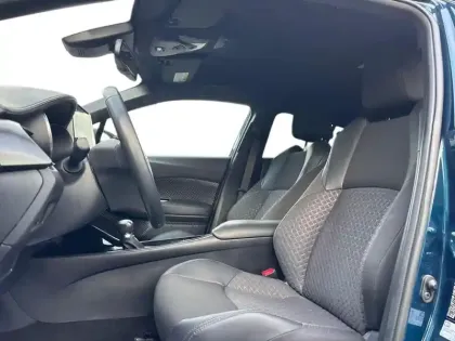Photo 7 Toyota C-HR  122h Edition 2WD E-CVT MY22