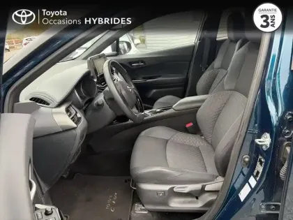 Photo 10 Toyota C-HR  1.8 Hybride 122ch Design Ultimate E-CVT