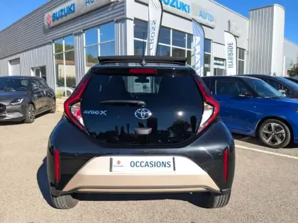 Photo 8 Toyota Aygo X  1.0 VVT-i 72ch Air Design MY23