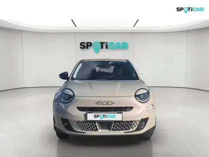 Photo 9 Fiat 600  1.2 Hybrid Turbo 145ch Pop eDCT6 Step 2