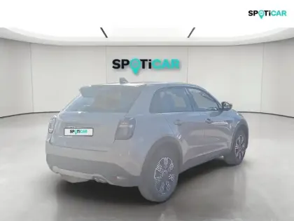 Photo 6 Fiat 600  1.2 Hybrid Turbo 145ch Pop eDCT6 Step 2