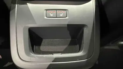 Photo 13 Volvo XC60  T6 AWD Hybride rechargeable 253 ch+145 ch Geartronic 8