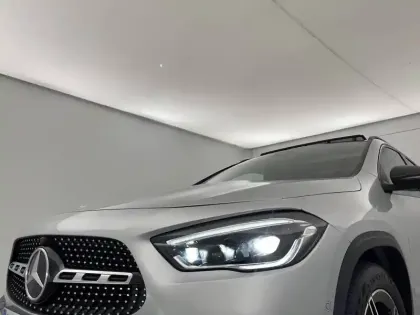 Photo 30 Mercedes GLA  200 7G-DCT