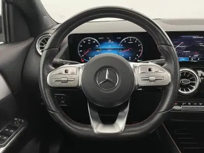 Photo 22 Mercedes GLA  200 7G-DCT