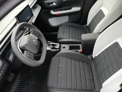 Photo 7 Citroën C3  Hybride 110 ch Automatique