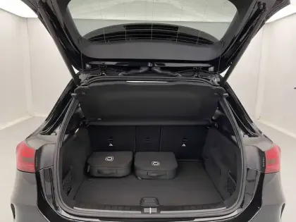 Photo 13 Mercedes GLA  250 e Hybrid EQ 8G-DCT