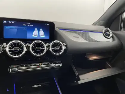 Photo 29 Mercedes GLA  250 e Hybrid EQ 8G-DCT