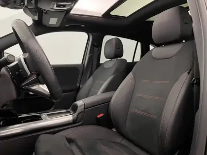 Photo 14 Mercedes GLA  250 e Hybrid EQ 8G-DCT