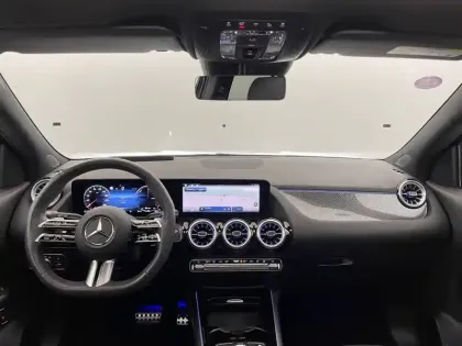 Photo 25 Mercedes GLA  250 e Hybrid EQ 8G-DCT