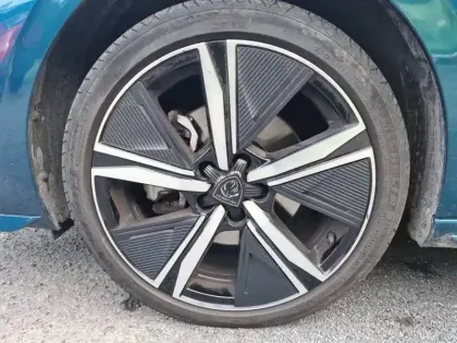 Photo 12 Peugeot 308  Hybrid 136 e-DCS6