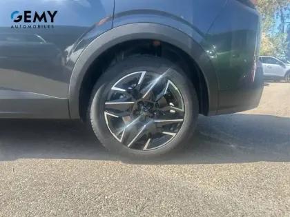 Photo 10 Peugeot 5008  Hybrid 145 ch e-DCS6