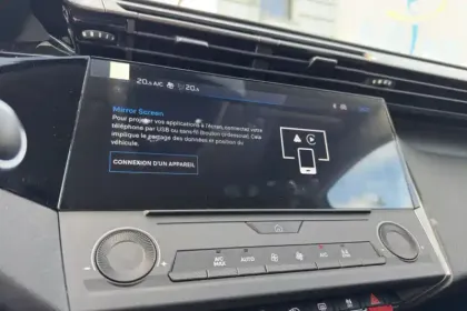Photo 20 Peugeot 308  Hybrid 145 e-DCS6