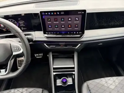 Photo 9 Volkswagen Tiguan 1.5 eTSI 150ch DSG7 R-Line Edition