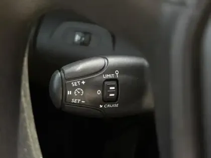 Photo 14 Peugeot Partner  Standard 650kg Essence 110ch S&S Pro