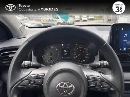 Photo 12 Toyota Yaris  116h Dynamic 5p MC24