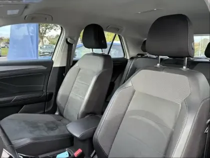 Photo 9 Volkswagen T-roc  1.5 TSI EVO 150ch Style DSG7