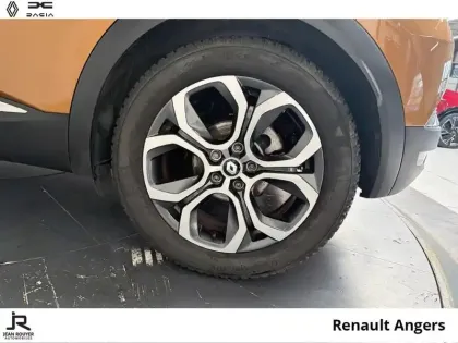 Photo 7 Renault Captur  1.6 E-Tech hybride 145ch Intens -21