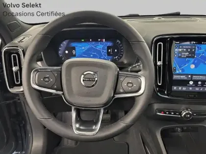 Photo 11 Volvo XC40  B3 163ch Black Edition DCT 7