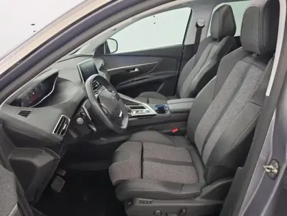 Photo 16 Peugeot 5008 2.0 BlueHDi 180ch Allure Business EAT8 Suréquipé + Toit Ouvrant + Attelage