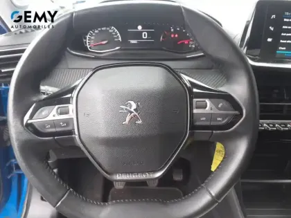 Photo 19 Peugeot 2008  PureTech 130 S&S BVM6