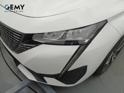 Photo 15 Peugeot 308  PureTech 130ch S&S EAT8