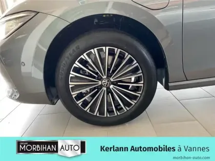 Photo 10 Volkswagen Passat 1.5 EHYBRID 204 DSG6