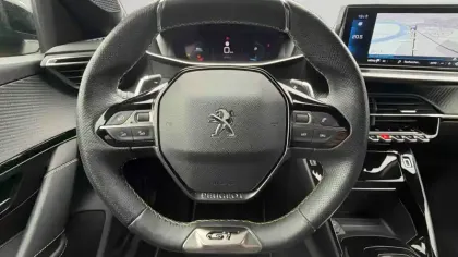 Photo 12 Peugeot 208  PureTech 100 S&S EAT8