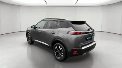 Photo 31 Peugeot 2008  PureTech 130 S&S EAT8