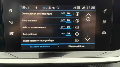 Photo 44 Peugeot 2008  PureTech 130 S&S EAT8