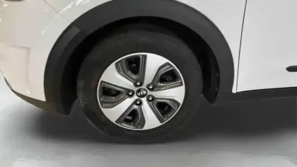 Photo 11 Kia Niro  1.6 GDi Hybride 141 ch DCT6