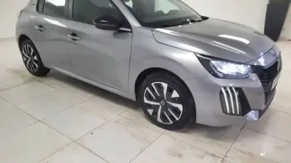 Photo 8 Peugeot 208  100 S&S BVM6