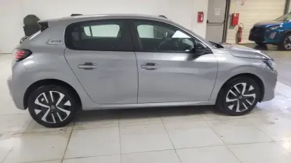 Photo 9 Peugeot 208  100 S&S BVM6