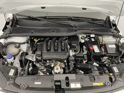 Photo 20 Peugeot 208  PureTech 75 S&S BVM5