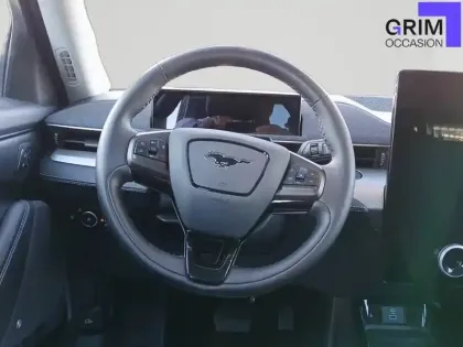 Photo 5 Ford Mustang  Mach-E Standard Range 72,6 kWh 269 ch