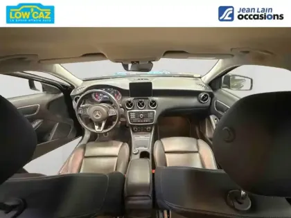 Photo 18 Mercedes GLA  200 d 7-G DCT