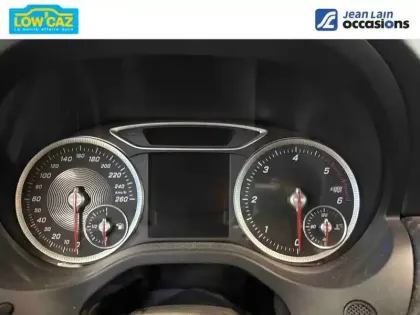Photo 14 Mercedes GLA  200 d 7-G DCT