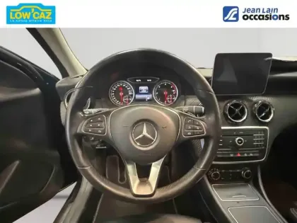 Photo 11 Mercedes GLA  200 d 7-G DCT