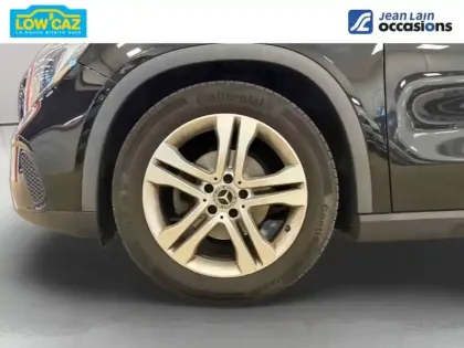 Photo 8 Mercedes GLA  200 d 7-G DCT