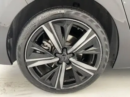 Photo 17 Peugeot 308  PHEV 225 e-EAT8