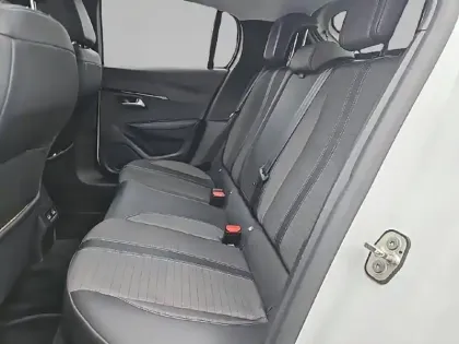 Photo 11 Peugeot 208  Electrique 50 kWh 136ch