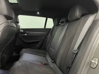 Photo 14 Peugeot 508  SW Hybrid4 360 e-EAT8 Peugeot Sport Engineered